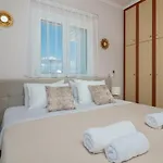 Matina's Family House With Your Private Jacuzzi! Дом отдыха Ambelokipoi (Zakynthos)