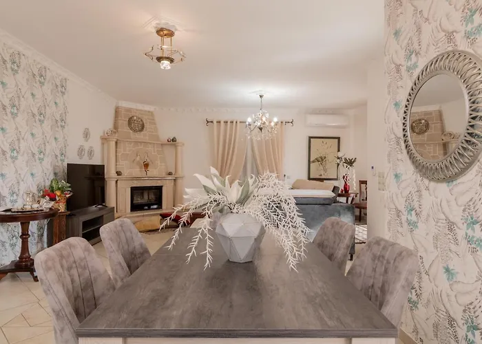 Matina's Family House With Your Private Jacuzzi! * Ambelokipoi (Zakynthos)