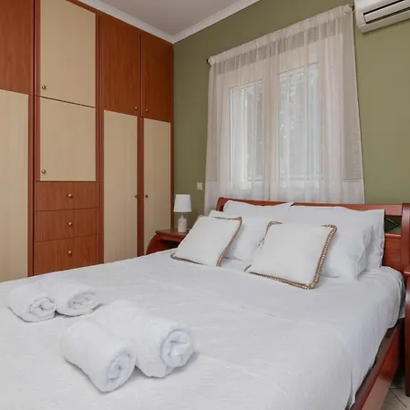 Matina's Family House With Your Private Jacuzzi! *