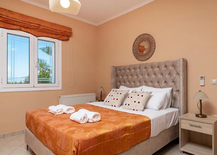 Casa de Férias Matina's Family House With Your Private Jacuzzi! Ambelokipoi (Zakynthos)